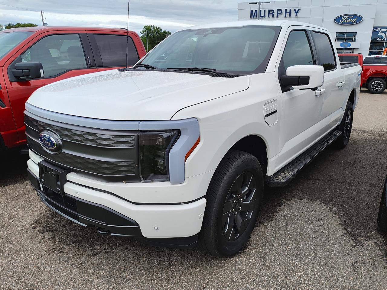 2023 Ford F-150 Lightning Lariat