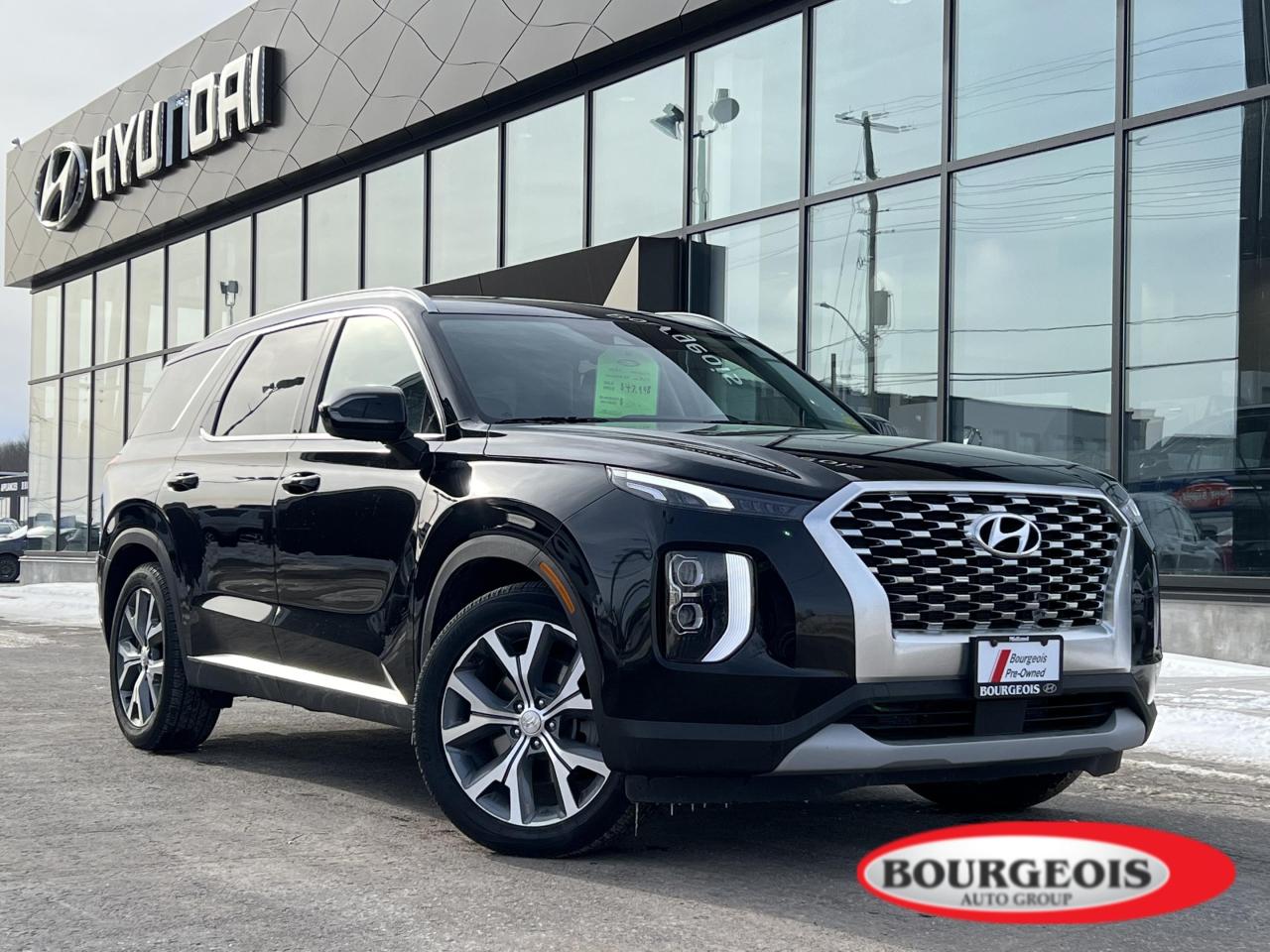 Used 2021 Hyundai PALISADE Preferred *8 PASSANGER, APPLE CAR PLAY, SUNROOF* for sale in Midland, ON
