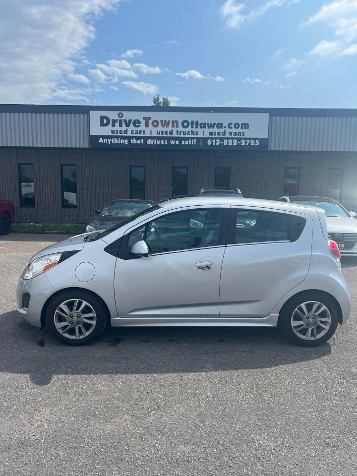 Used 2014 Chevrolet Spark LT EV ELECTRIC HATCHBACK for sale in Ottawa, ON