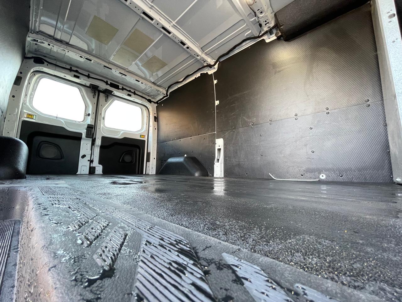 2021 Ford Transit T-150 130" Low Rf 8670 GVWR RWD Photo