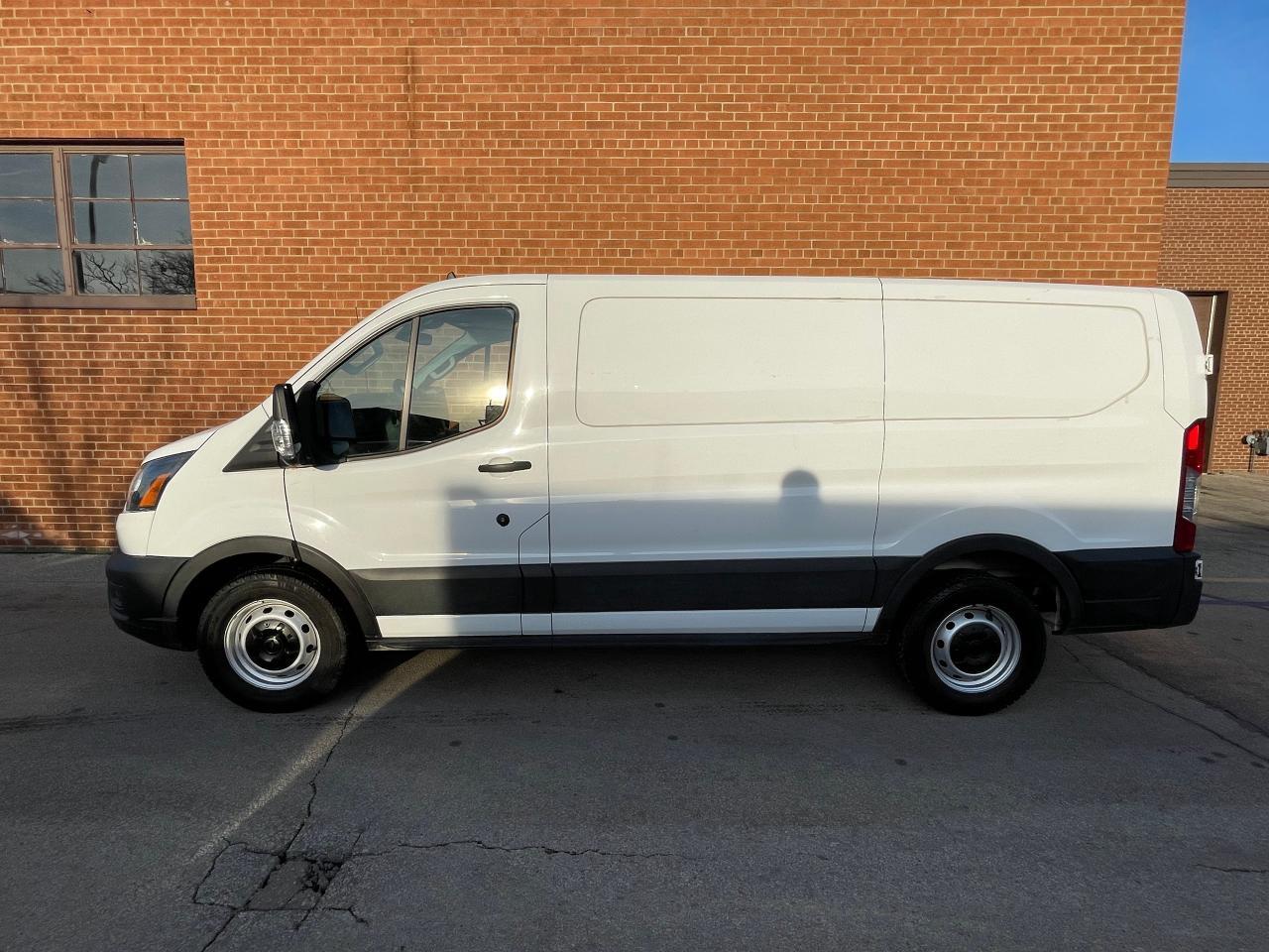 2021 Ford Transit T-150 130" Low Rf 8670 GVWR RWD Photo