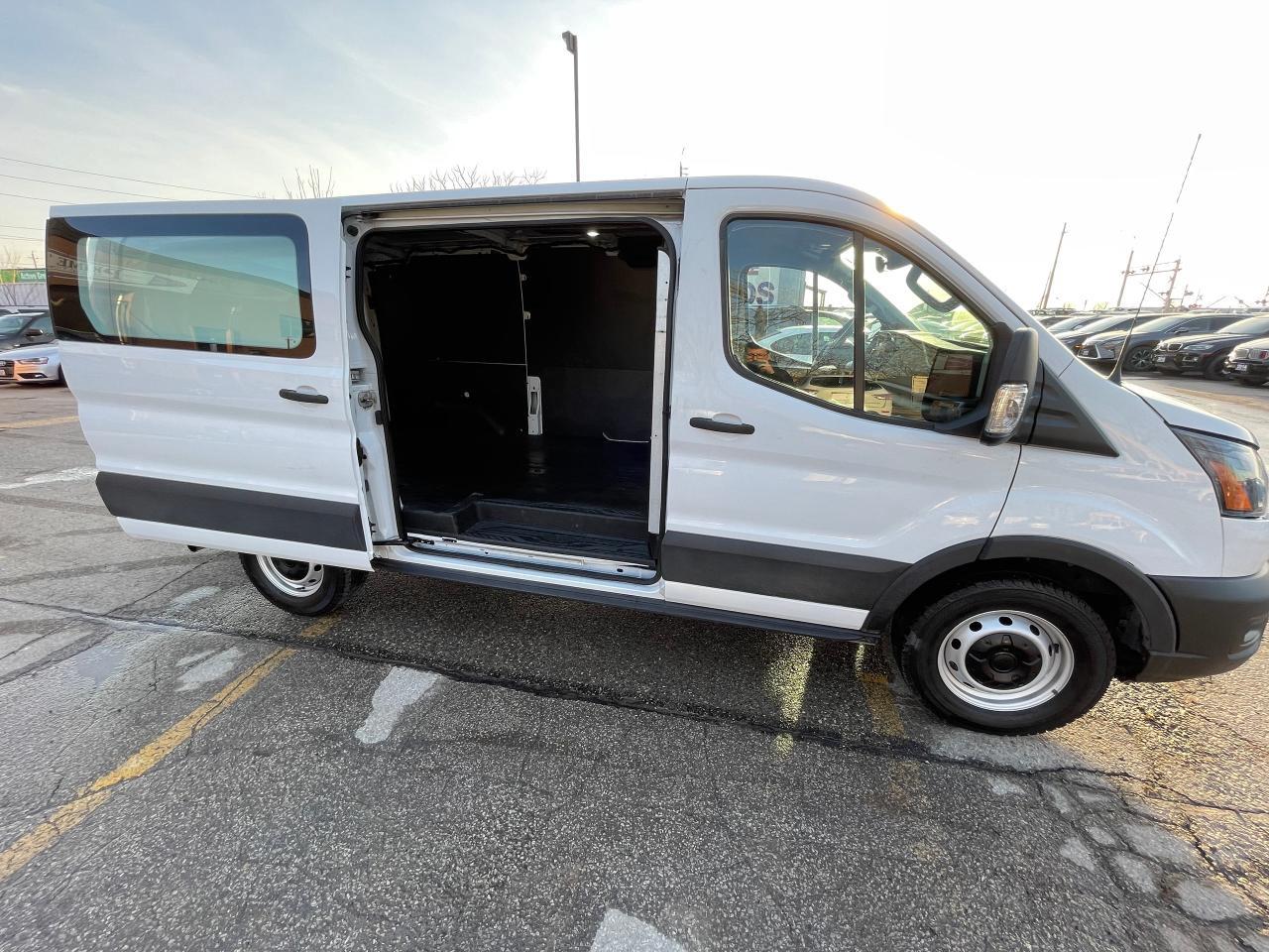 2021 Ford Transit T-150 130" Low Rf 8670 GVWR RWD Photo