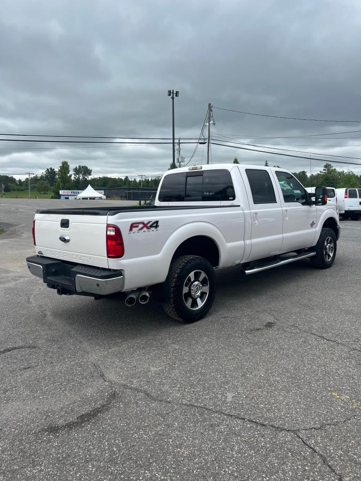 2016 Ford F-350 Lariat 6.7 Diesel - Photo #4