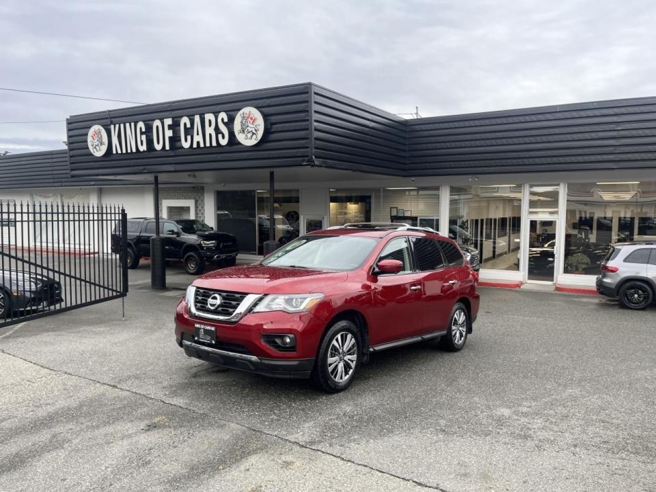 Used 2018 Nissan Pathfinder SL PREMIUM for sale in Langley, BC