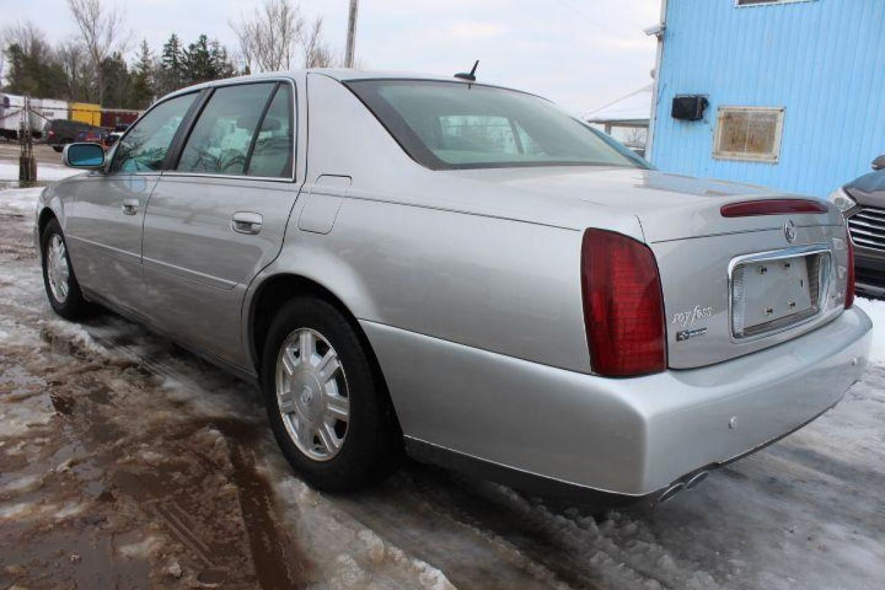 2005 Cadillac DeVille  Photo