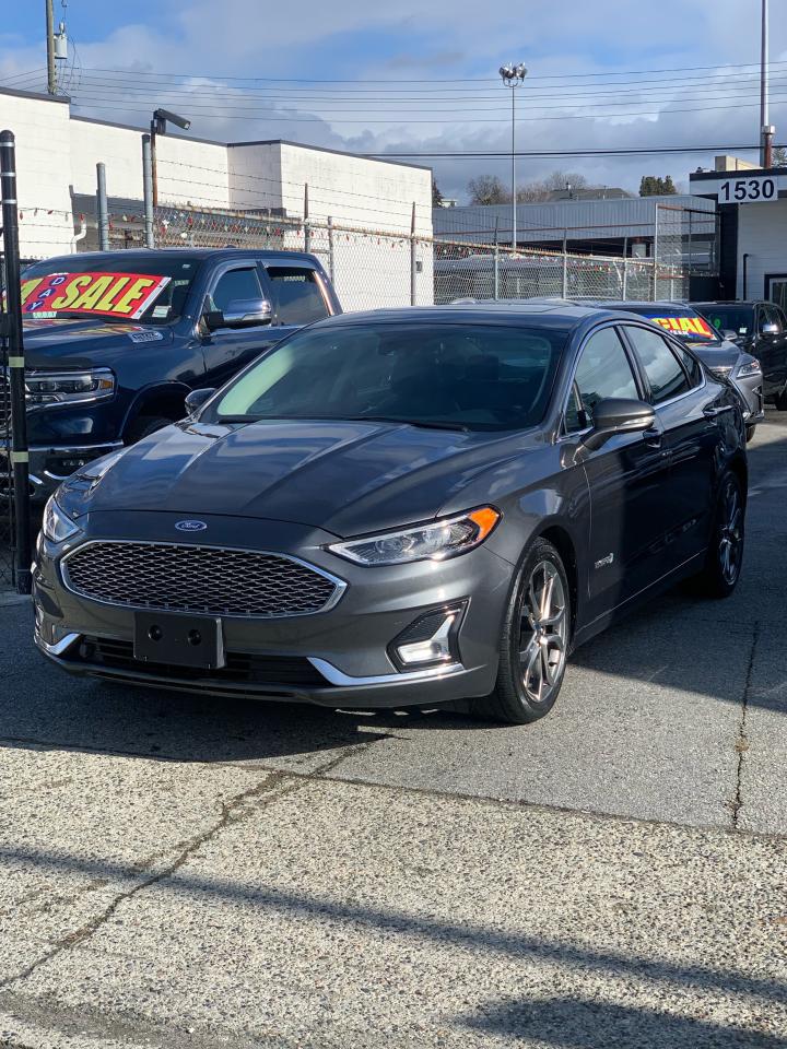 2019 Ford Fusion Hybrid Titanium FWD Photo12