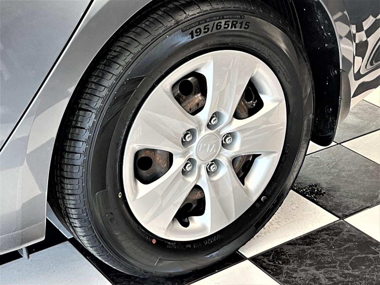 2017 Kia Forte LX+New Tires+A/C+Bluetooth Photo105