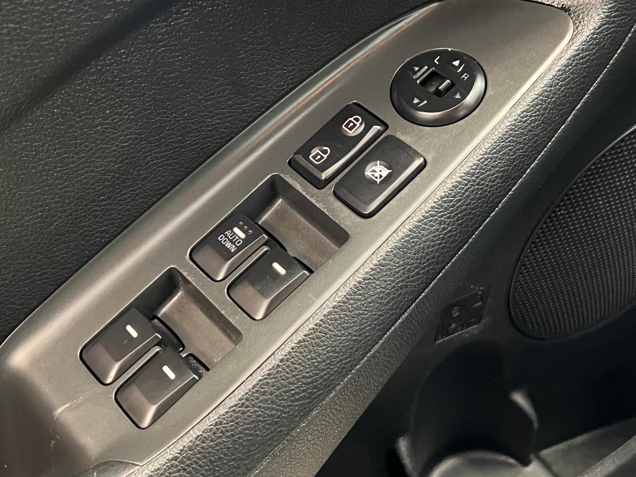 2017 Kia Forte LX+New Tires+A/C+Bluetooth Photo103