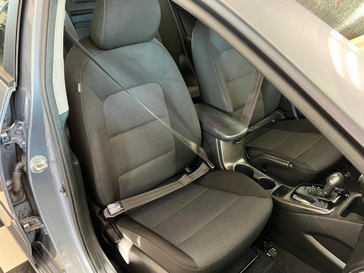 2017 Kia Forte LX+New Tires+A/C+Bluetooth Photo78