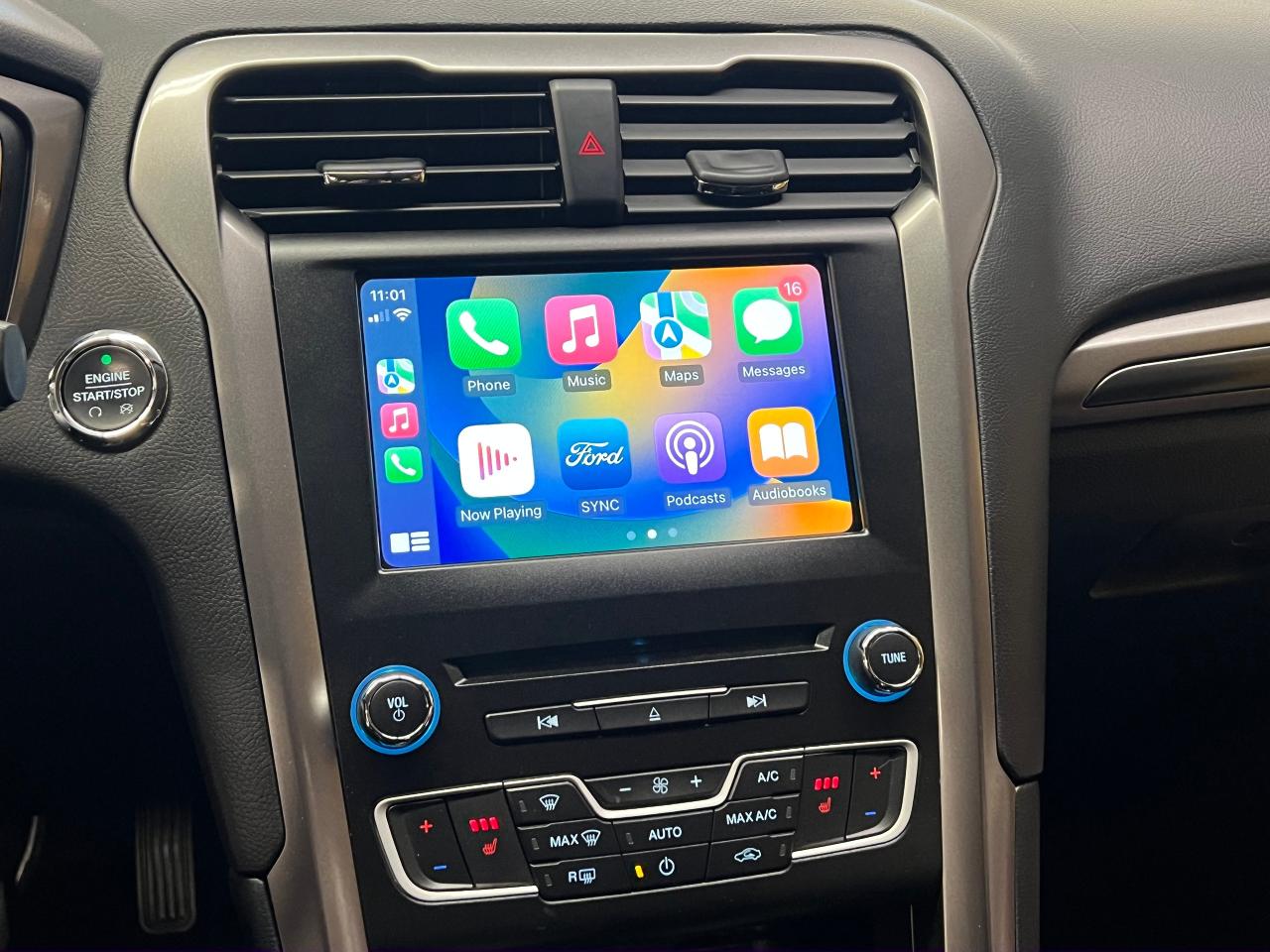 2017 Ford Fusion SE+ApplePlay+Heated Seats+Camera+CLEAN CARFAX Photo68