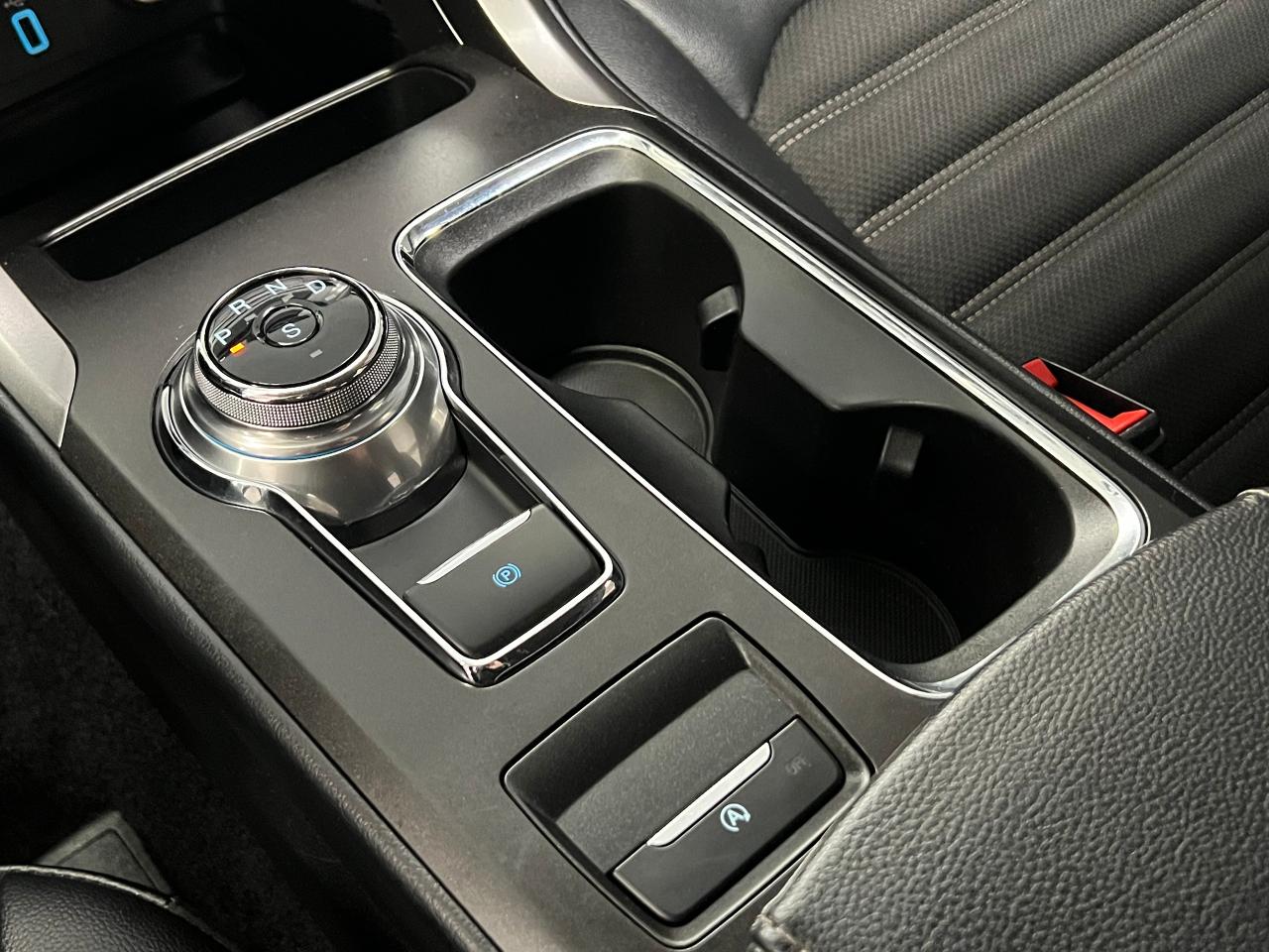 2017 Ford Fusion SE+ApplePlay+Heated Seats+Camera+CLEAN CARFAX Photo93