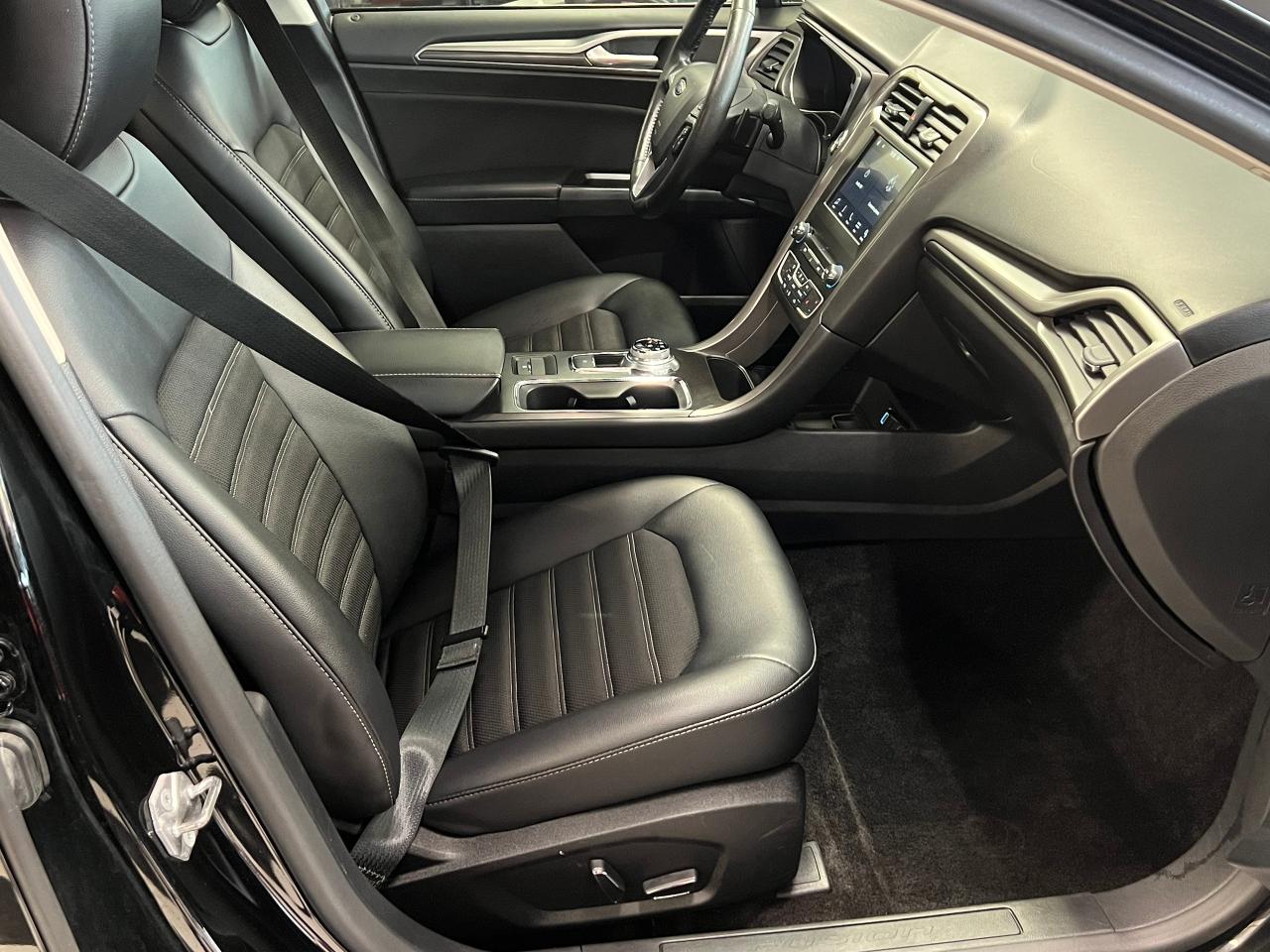 2017 Ford Fusion SE+ApplePlay+Heated Seats+Camera+CLEAN CARFAX Photo80