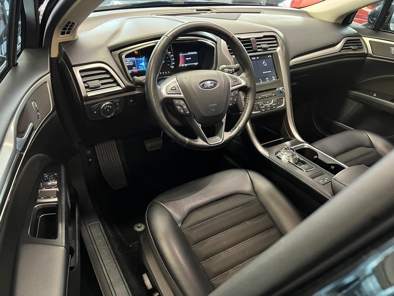 2017 Ford Fusion SE+ApplePlay+Heated Seats+Camera+CLEAN CARFAX Photo76