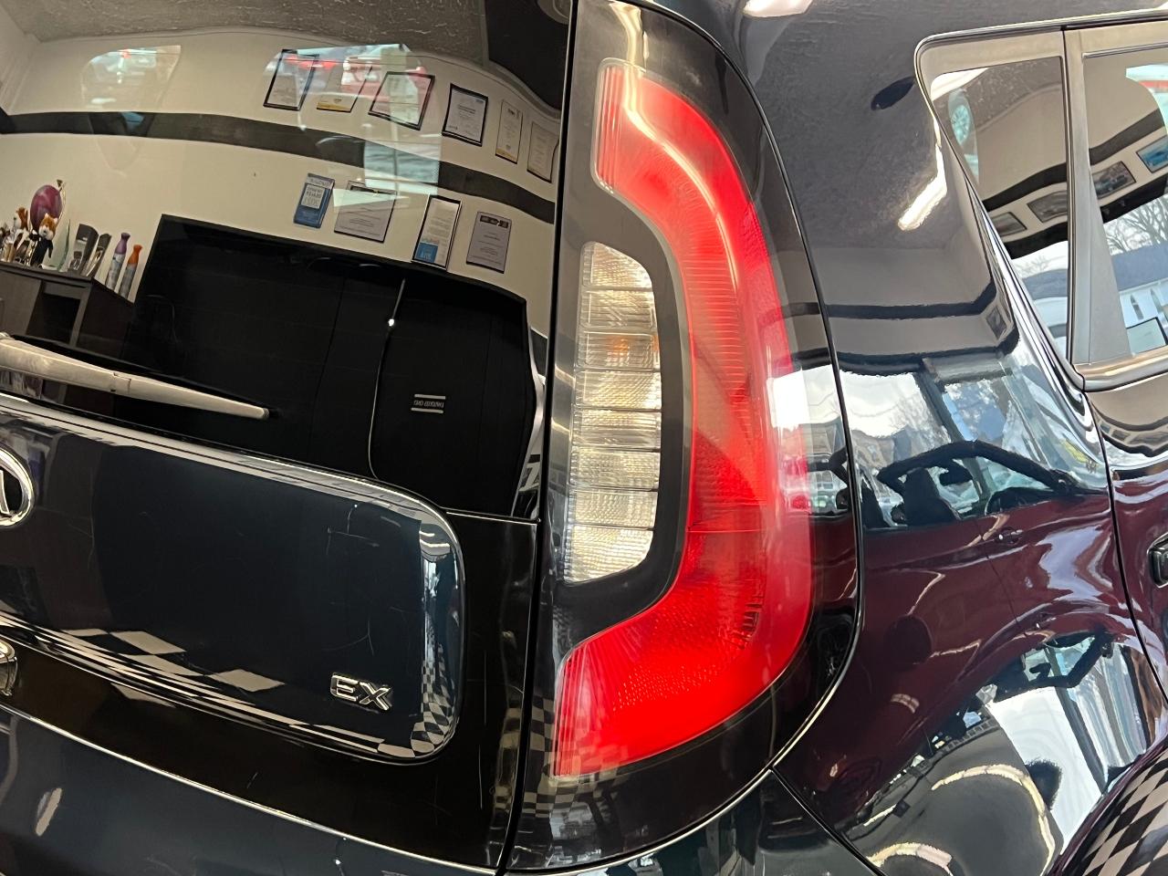 2018 Kia Soul EX+Camera+Bluetooth+Heated Seats+CLEAN CARFAX - Photo #52