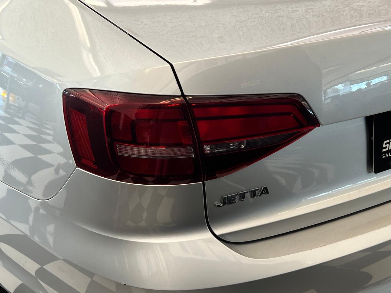 2016 Volkswagen Jetta Trendline+New Brakes+CAM+Heated Seats+CLEAN CARFAX - Photo #52