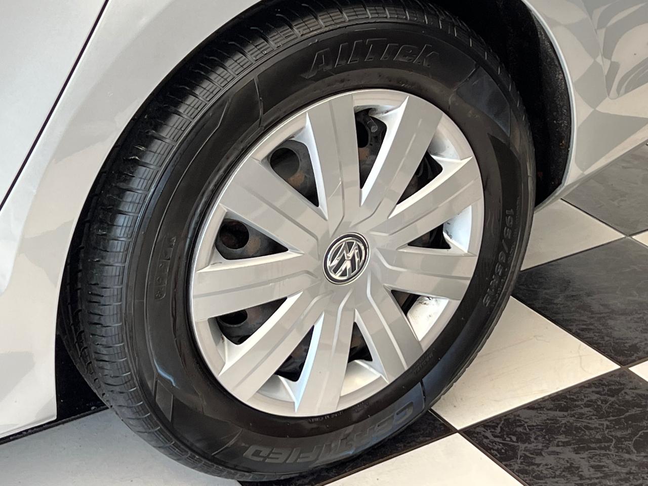 2016 Volkswagen Jetta Trendline+New Brakes+CAM+Heated Seats+CLEAN CARFAX - Photo #49