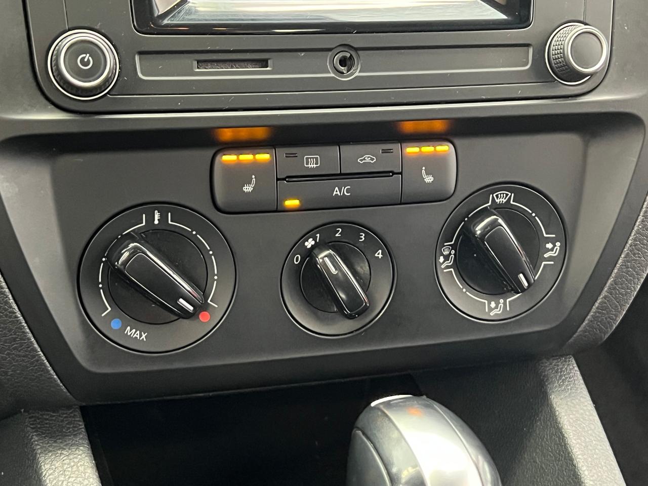 2016 Volkswagen Jetta Trendline+New Brakes+CAM+Heated Seats+CLEAN CARFAX - Photo #33