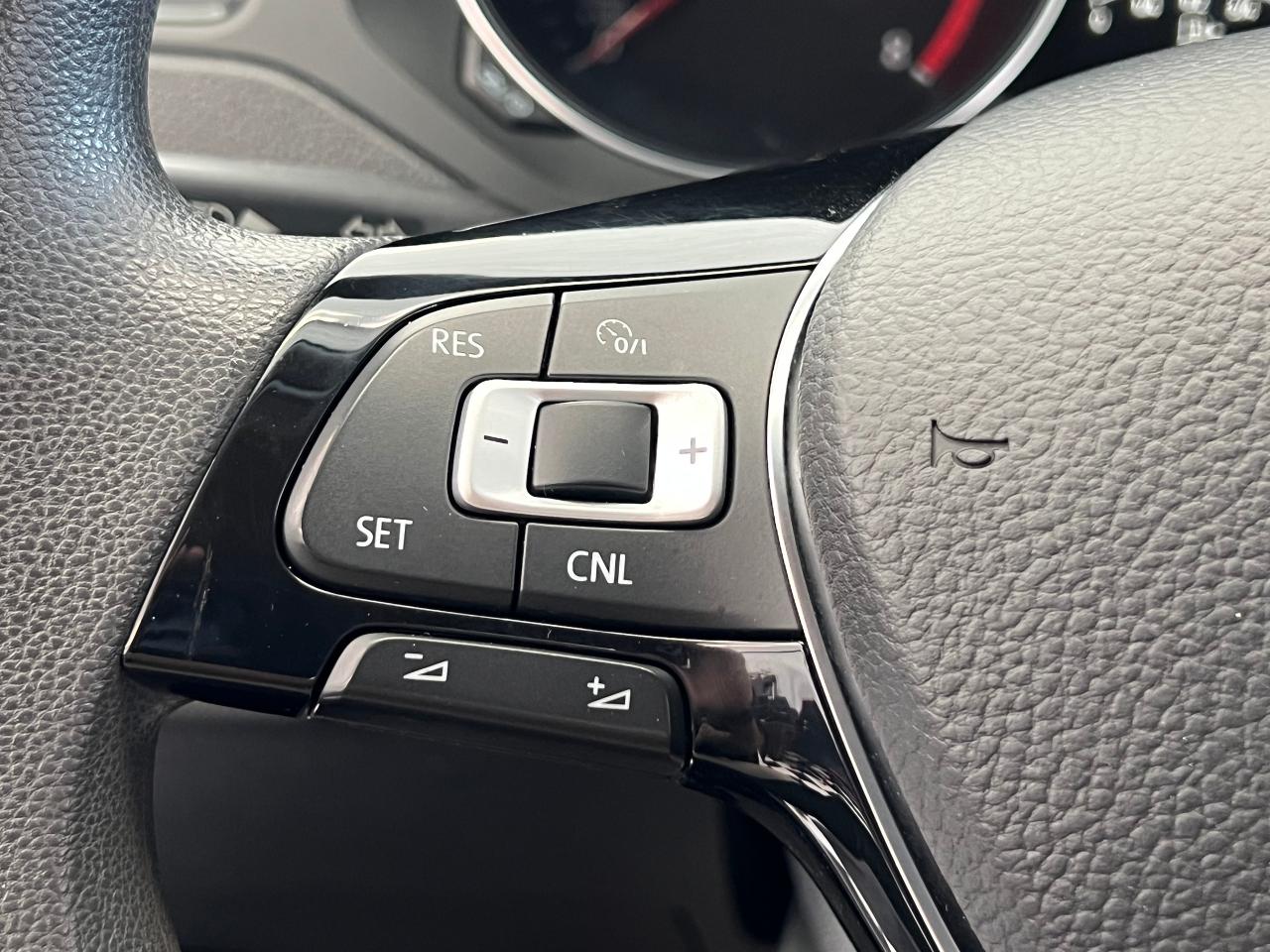 2016 Volkswagen Jetta Trendline+New Brakes+CAM+Heated Seats+CLEAN CARFAX - Photo #42