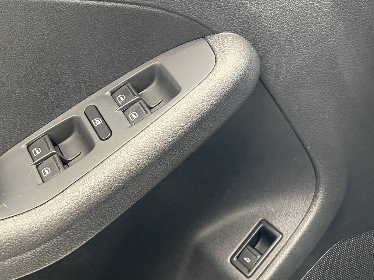 2016 Volkswagen Jetta Trendline+New Brakes+CAM+Heated Seats+CLEAN CARFAX - Photo #46