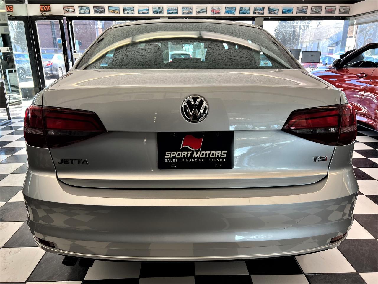2016 Volkswagen Jetta Trendline+New Brakes+CAM+Heated Seats+CLEAN CARFAX Photo3