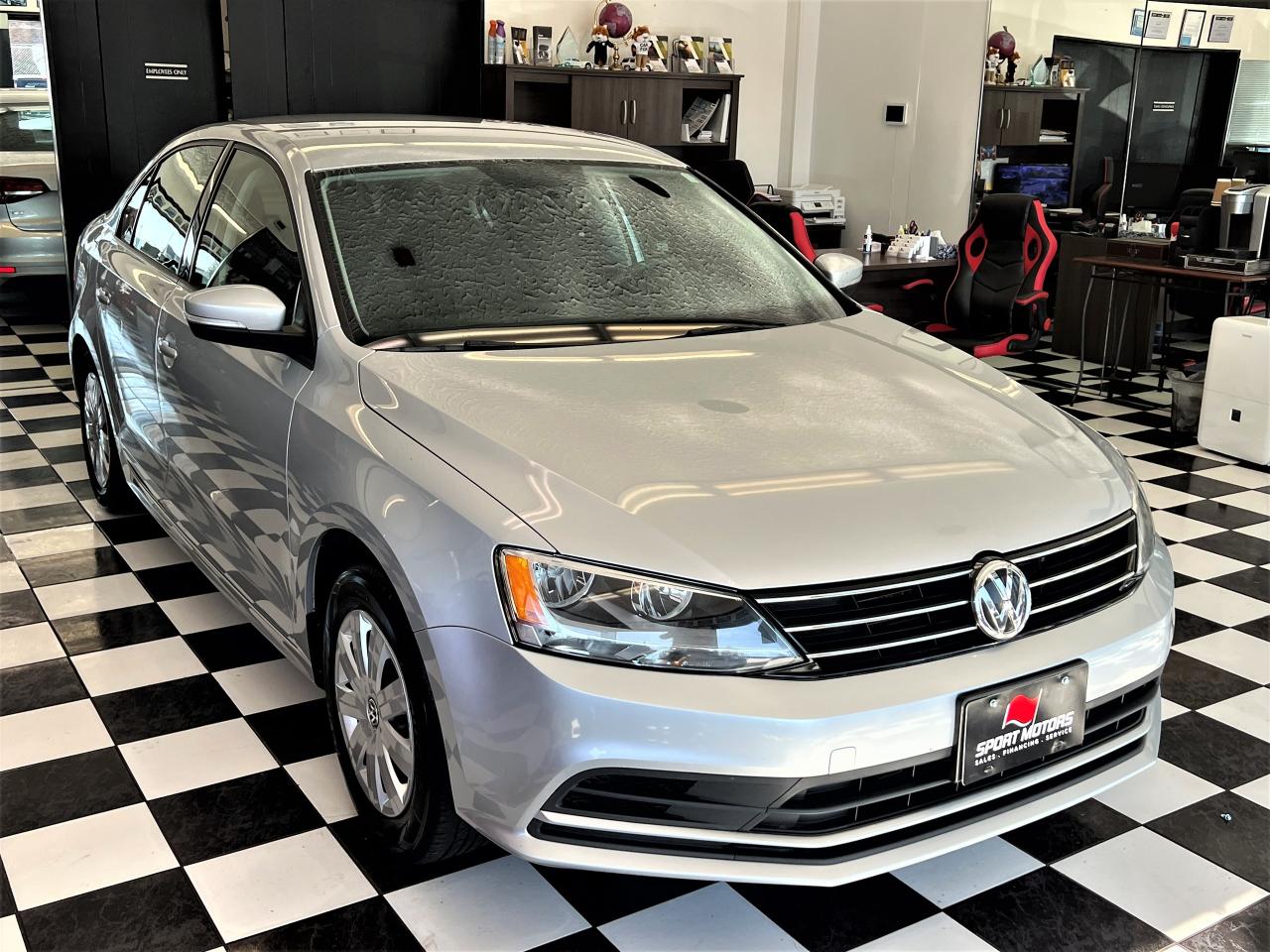 2016 Volkswagen Jetta Trendline+New Brakes+CAM+Heated Seats+CLEAN CARFAX - Photo #5