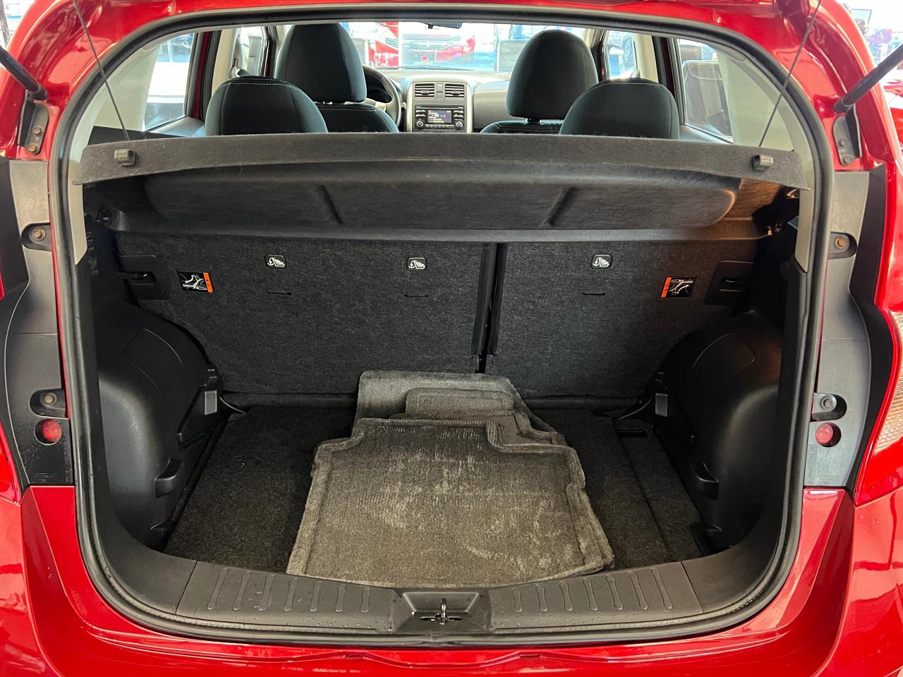 2014 Nissan Versa Note SL+Camera+Heated Seats+New Brakes+CLEAN CARFAX Photo83