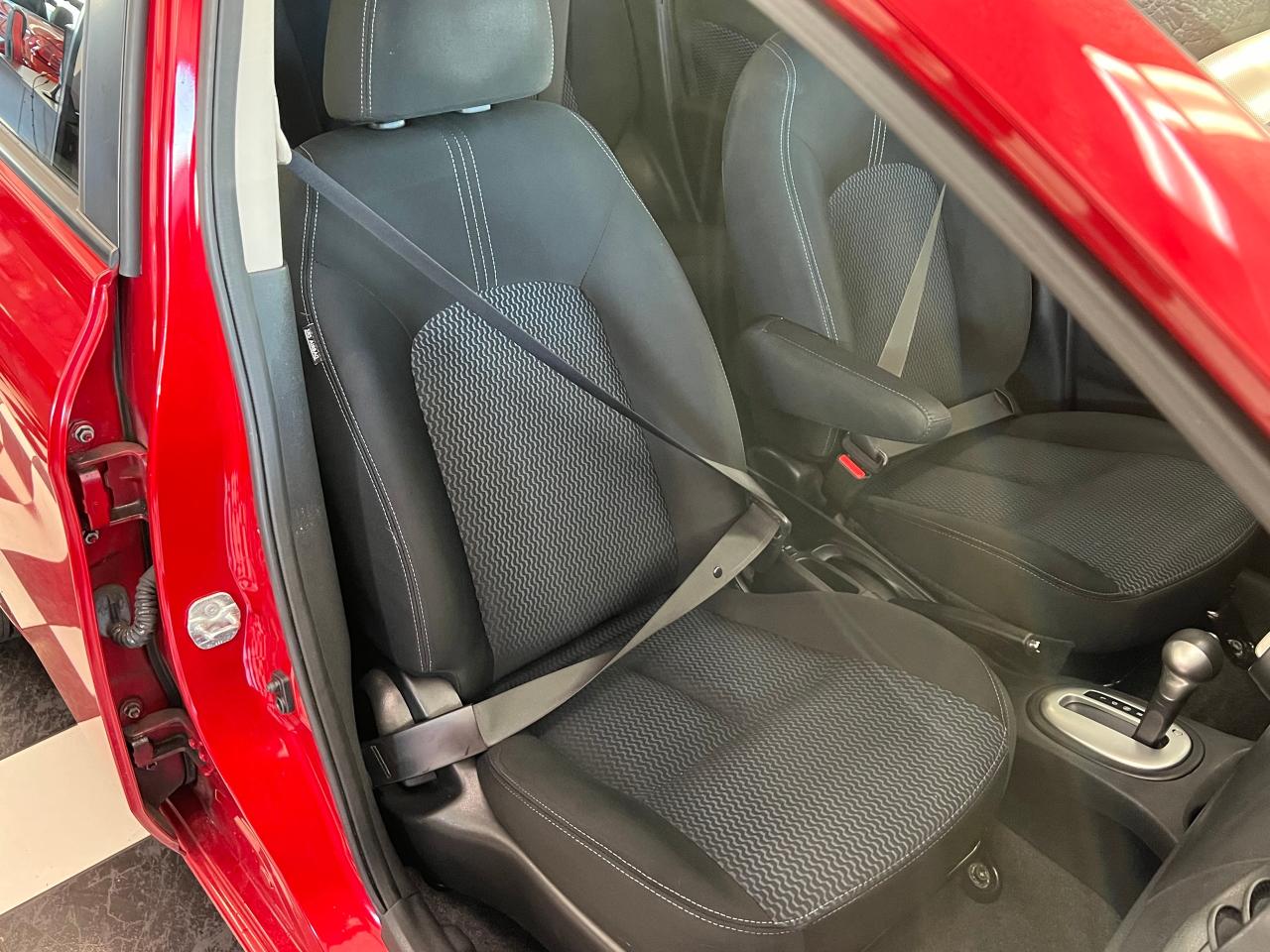2014 Nissan Versa Note SL+Camera+Heated Seats+New Brakes+CLEAN CARFAX Photo80