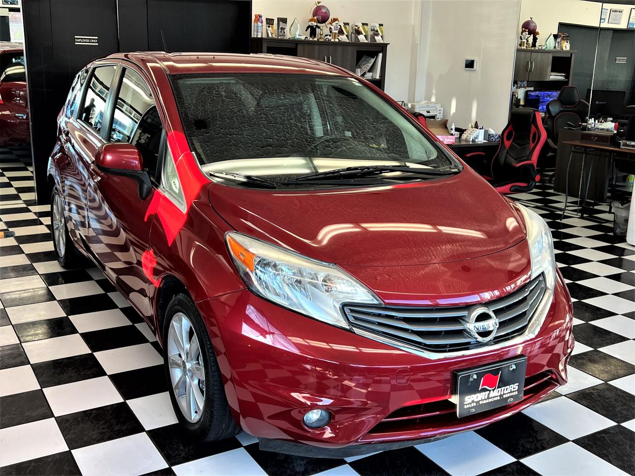 2014 Nissan Versa Note SL+Camera+Heated Seats+New Brakes+CLEAN CARFAX Photo5