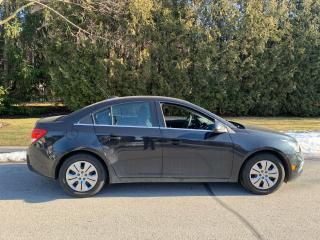2015 Chevrolet Cruze 4dr Sdn 1LT-ONLY 97K KMS! 1 LOCAL FEMALE OWNER! - Photo #2