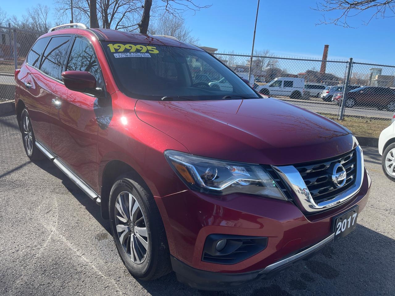 2017 Nissan Pathfinder SV