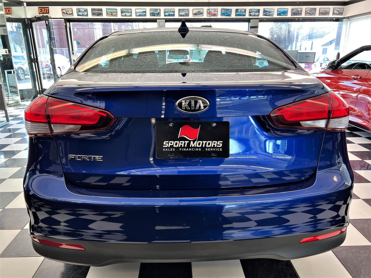 2017 Kia Forte LX+ApplePlay+Heated Seats+Camera+CLEAN CARFAX - Photo #3
