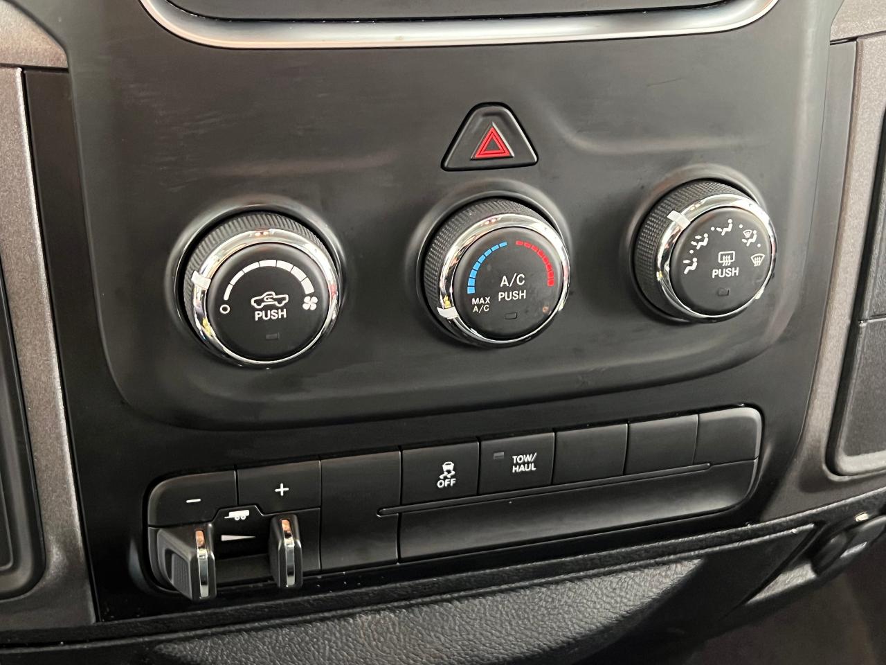 2017 RAM 1500 Tradesman Quad Cab HEMI 5.7L V8 4x4+Camera+Cruise - Photo #33