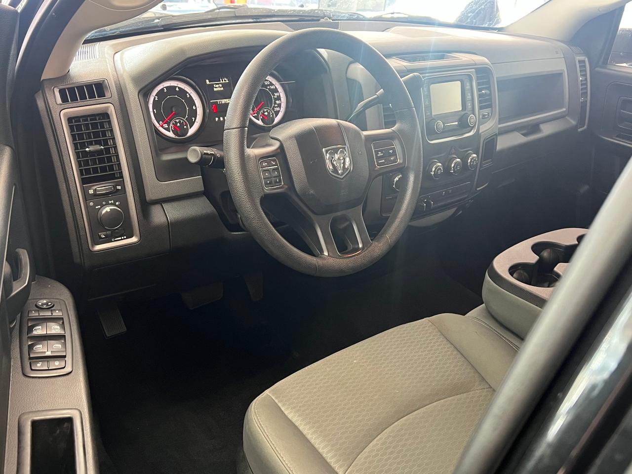 2017 RAM 1500 Tradesman Quad Cab HEMI 5.7L V8 4x4+Camera+Cruise - Photo #17