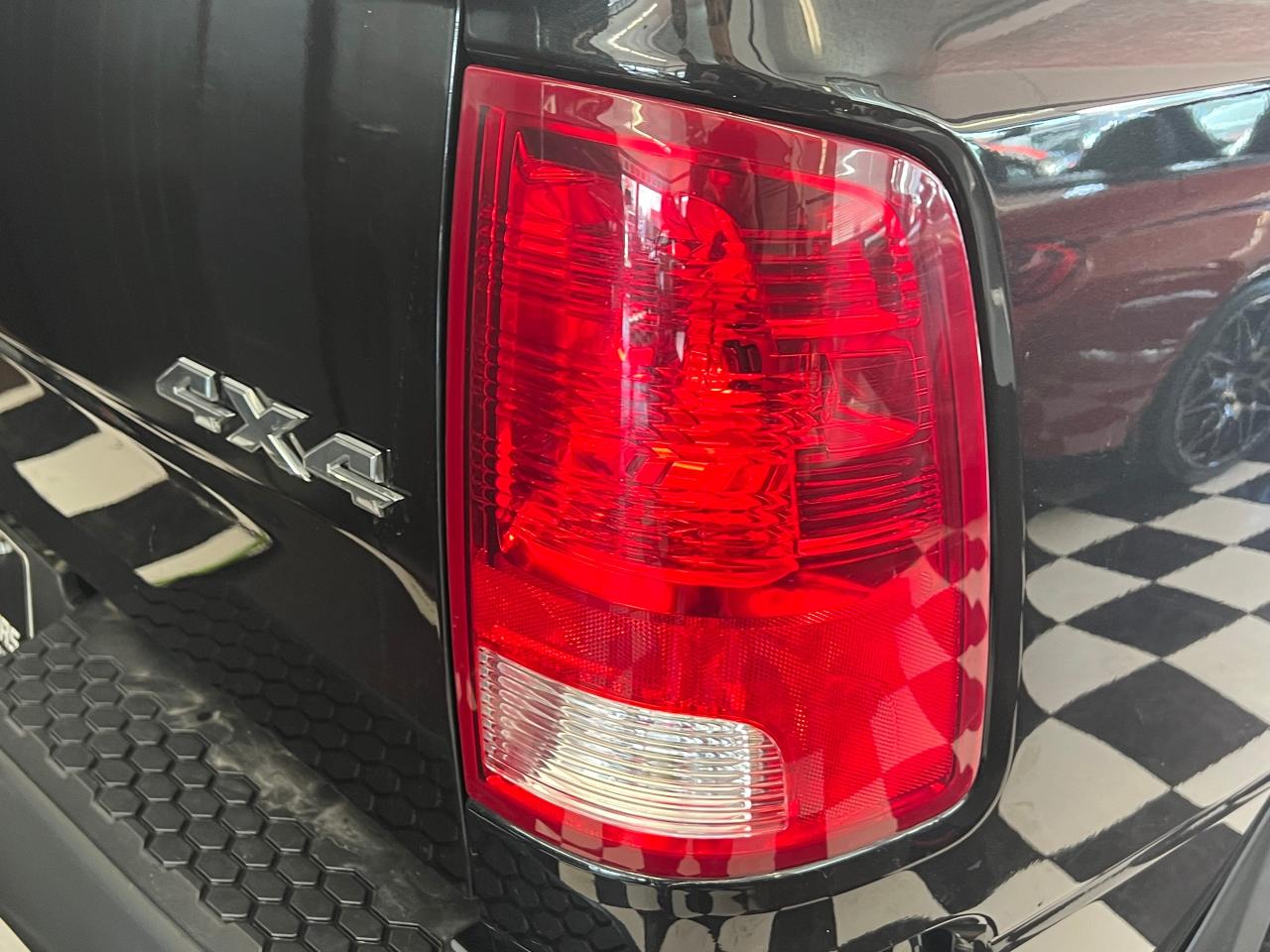 2017 RAM 1500 Tradesman Quad Cab HEMI 5.7L V8 4x4+Camera+Cruise - Photo #51