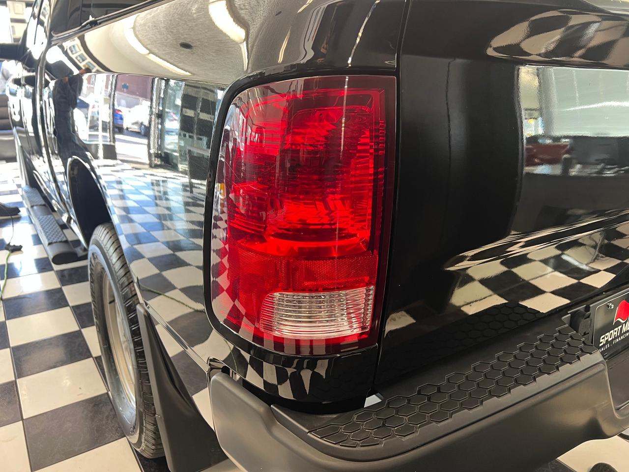 2017 RAM 1500 Tradesman Quad Cab HEMI 5.7L V8 4x4+Camera+Cruise - Photo #38