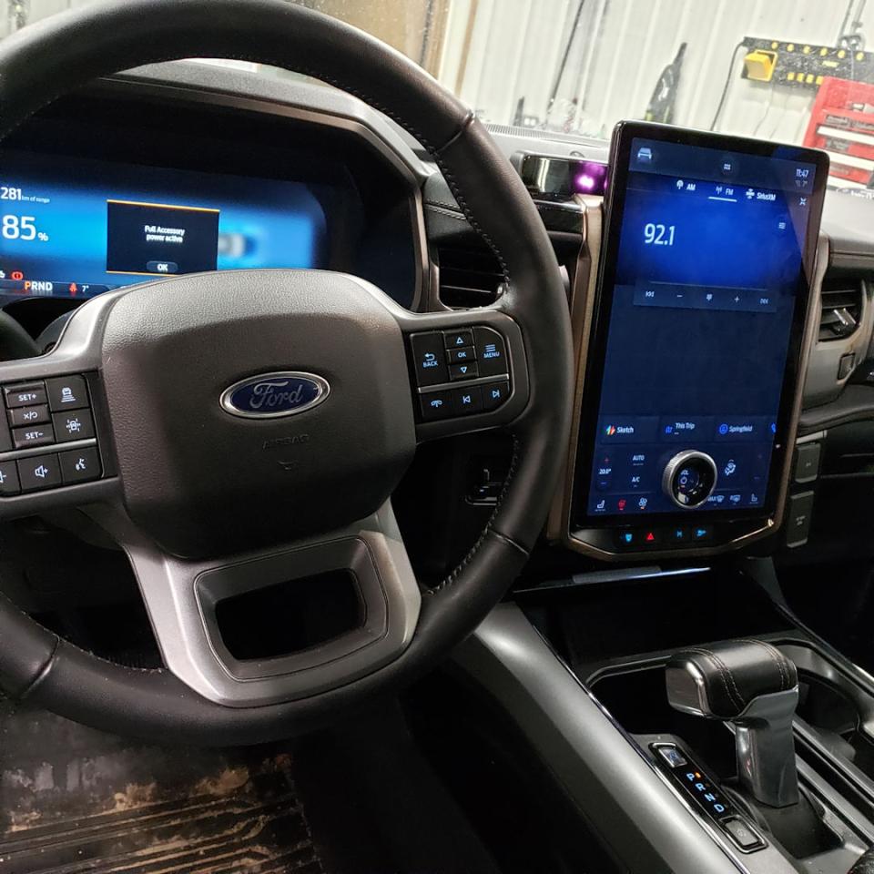 2022 Ford F-150 Lightning Lighting, Lariat, Ford Co Pilot 360 active 2.0 - Photo #9