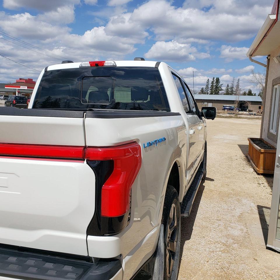 2022 Ford F-150 Lightning Lighting, Lariat, Ford Co Pilot 360 active 2.0 - Photo #9