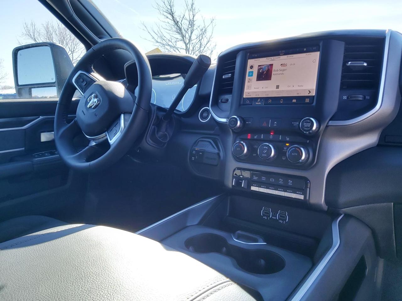 2023 RAM 3500 Big Horn Photo