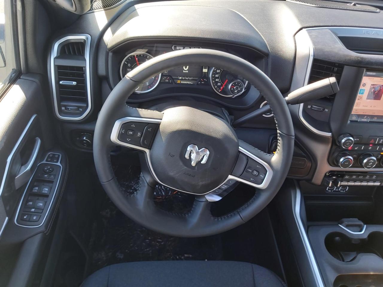 2023 RAM 3500 Big Horn Photo