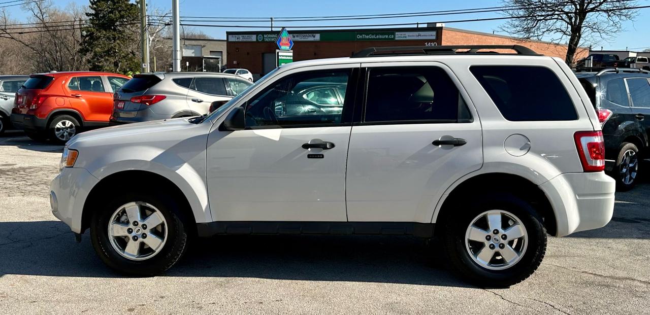 2009 Ford Escape XLT Photo2