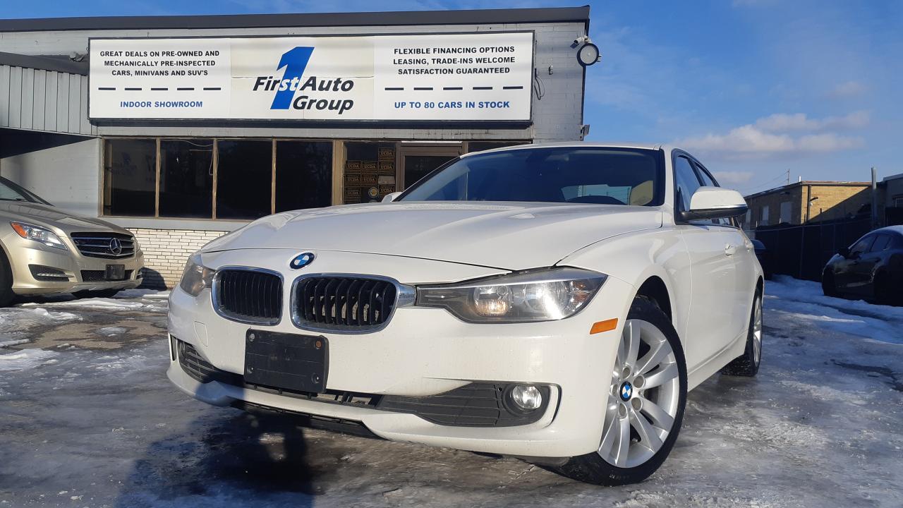 2012 BMW 3 Series 4dr Sdn 320i RWD - Photo #1