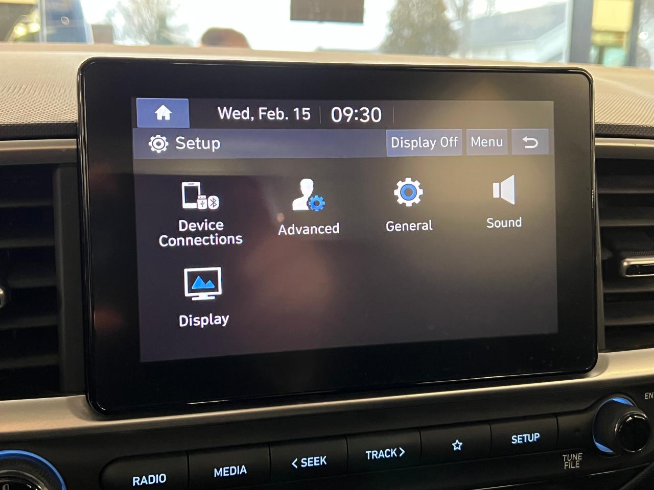 2020 Hyundai Venue Trend+ApplePlay+Roof+Heated Steering+CLEAN CARFAX - Photo #32
