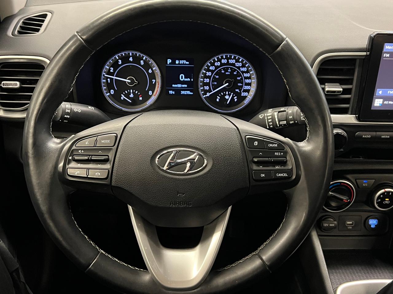 2020 Hyundai Venue Trend+ApplePlay+Roof+Heated Steering+CLEAN CARFAX Photo71