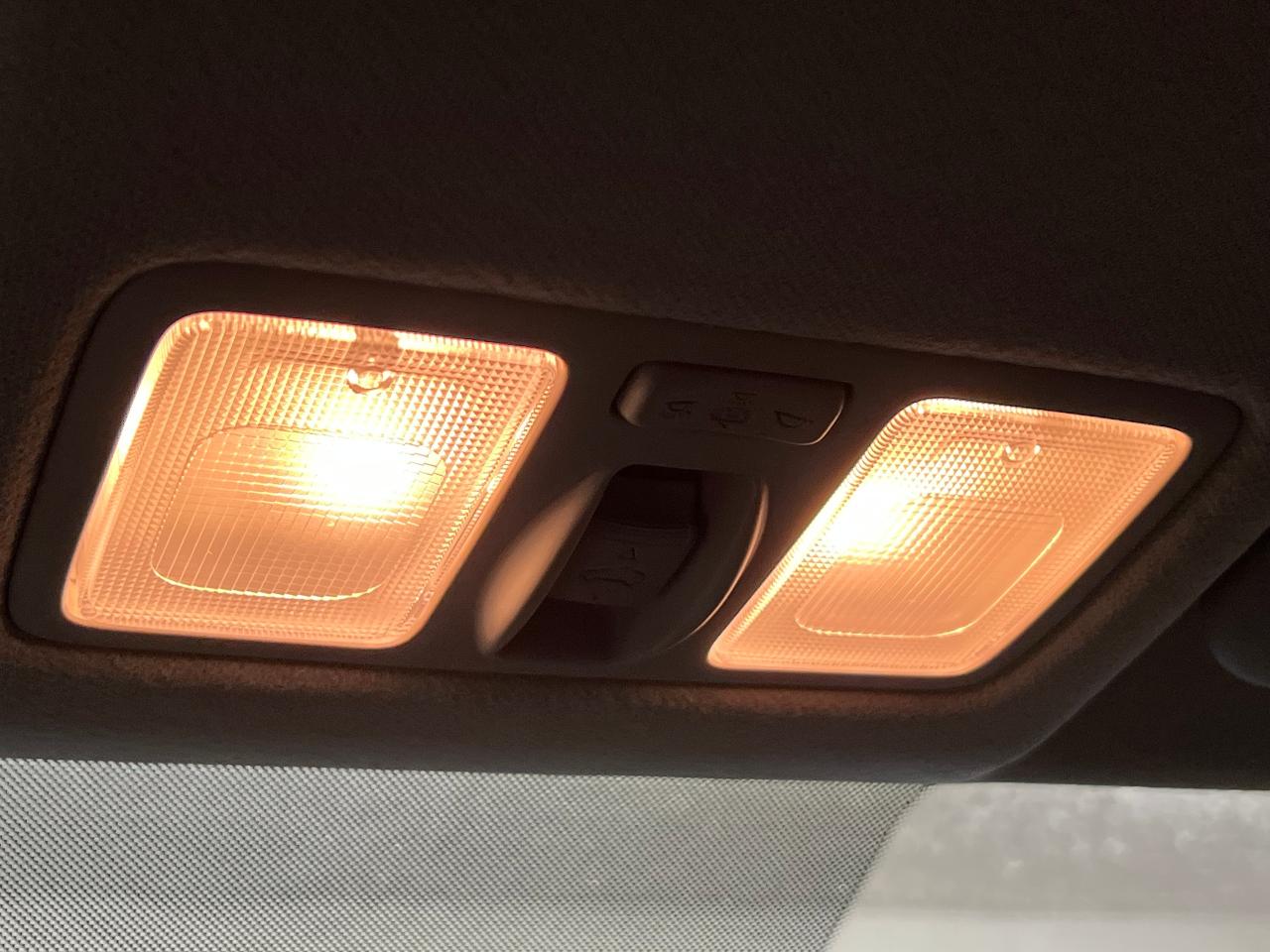 2020 Hyundai Venue Trend+ApplePlay+Roof+Heated Steering+CLEAN CARFAX - Photo #50