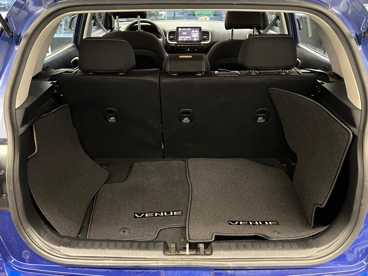 2020 Hyundai Venue Trend+ApplePlay+Roof+Heated Steering+CLEAN CARFAX Photo89