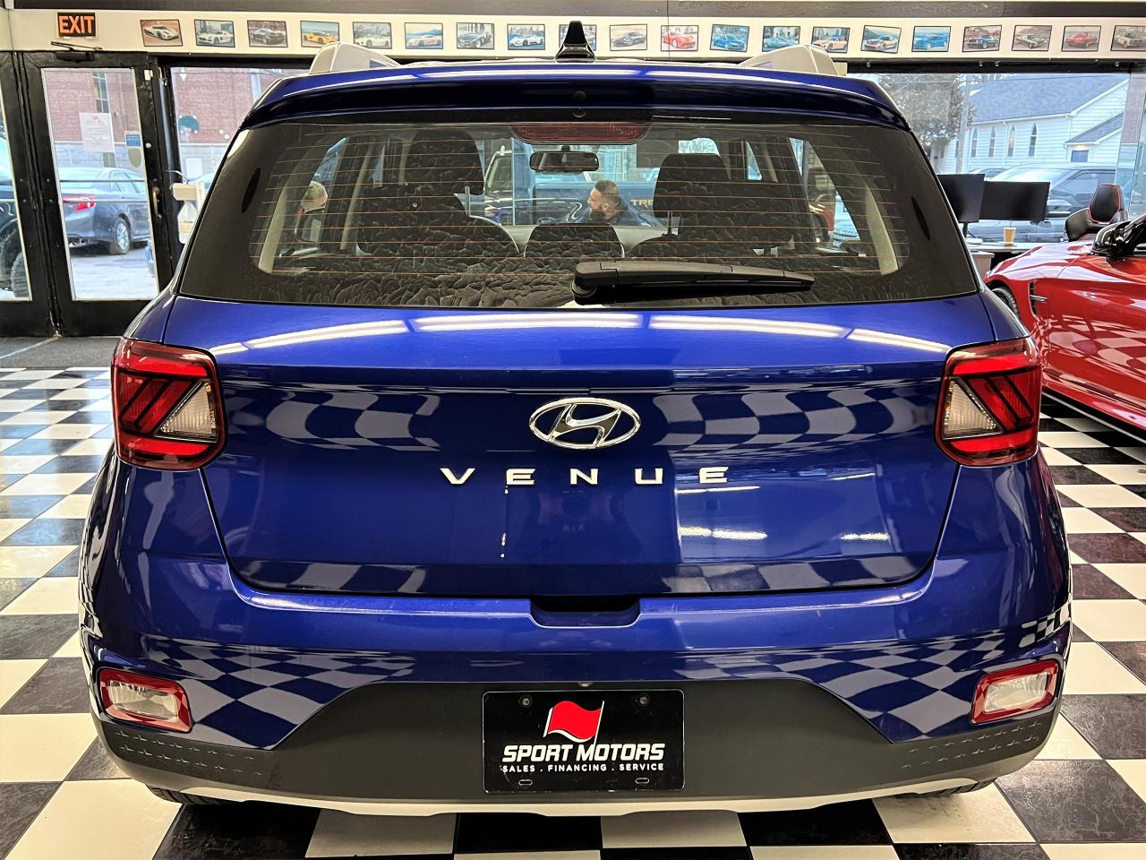 2020 Hyundai Venue Trend+ApplePlay+Roof+Heated Steering+CLEAN CARFAX Photo65
