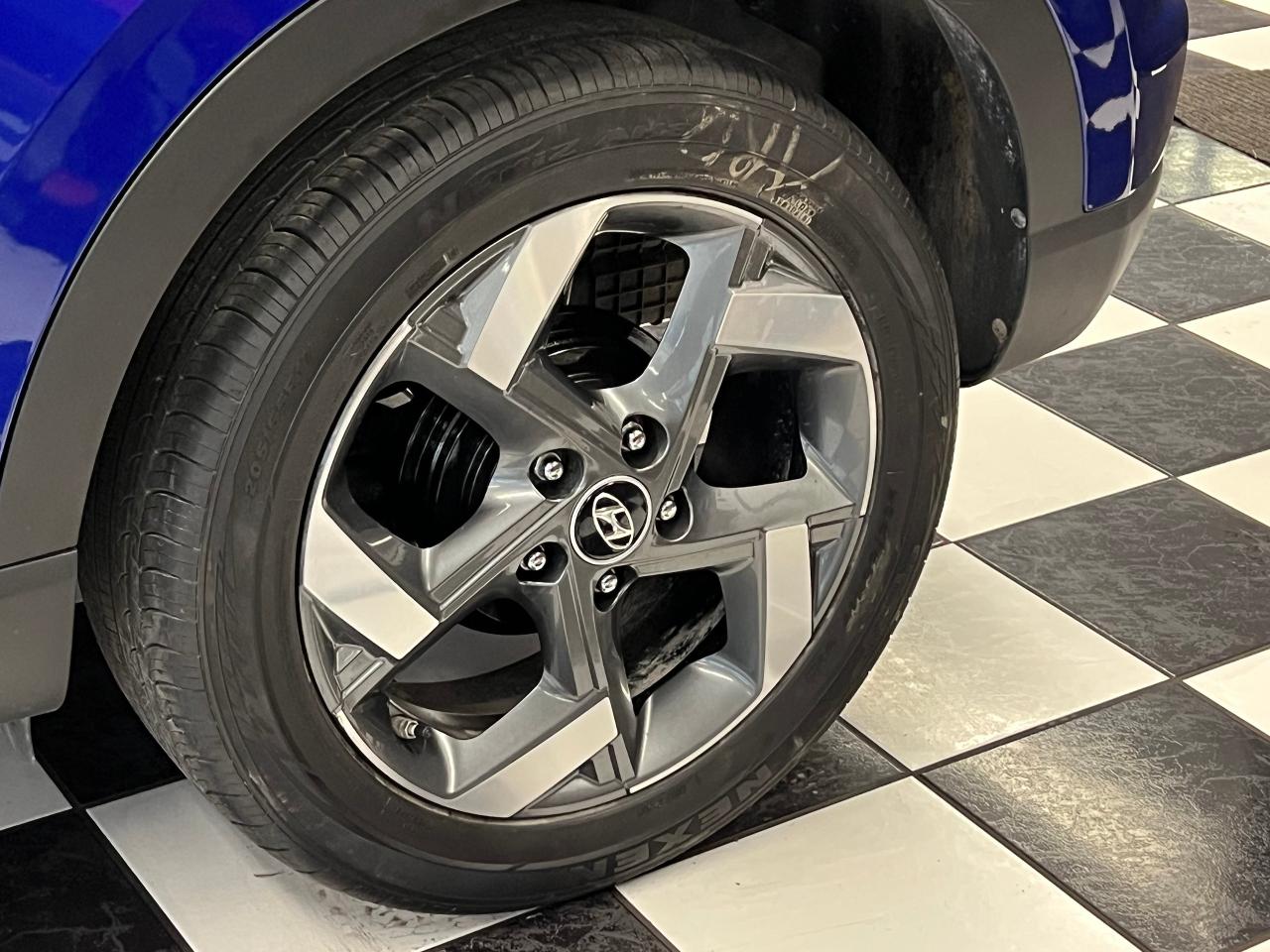 2020 Hyundai Venue Trend+ApplePlay+Roof+Heated Steering+CLEAN CARFAX - Photo #52