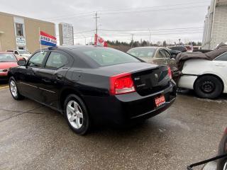 2009 Dodge Charger SE - Photo #4