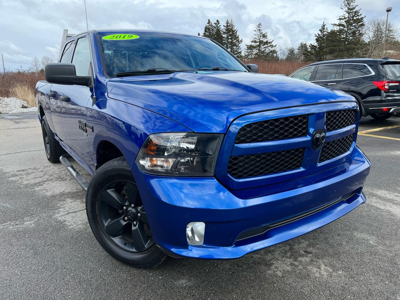 2019 RAM 1500 Classic EXPRESS 5.7L Photo1