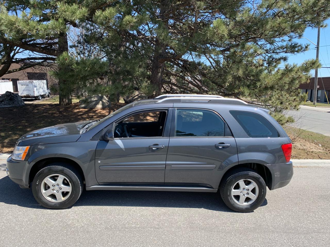 2009 Pontiac Torrent FWD 5DR.-YES,....ONLY 113,150KMS! 1 LOCAL OWNER!! - Photo #4